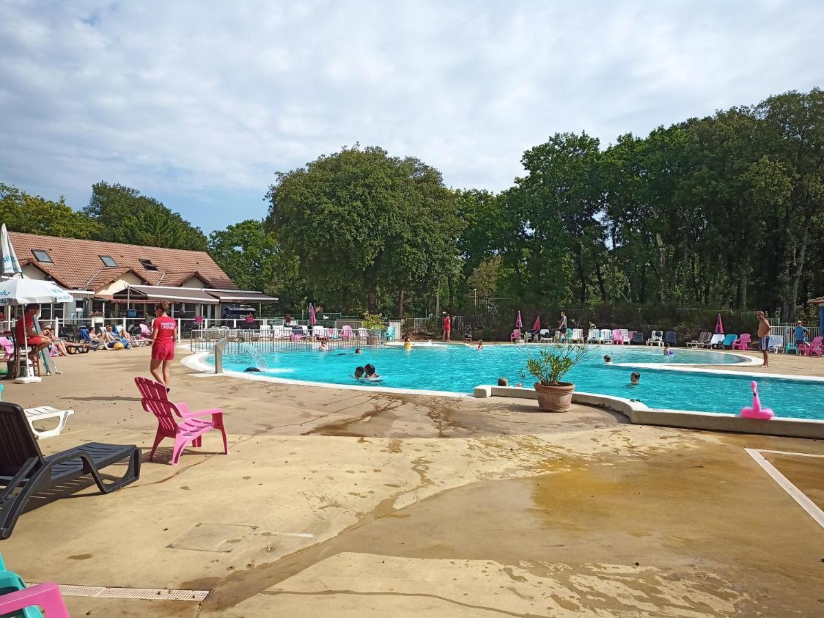 Mobil-Home Tout Confort A 300M De L'Ocean Saint-Brévin-les-Pins Luaran gambar