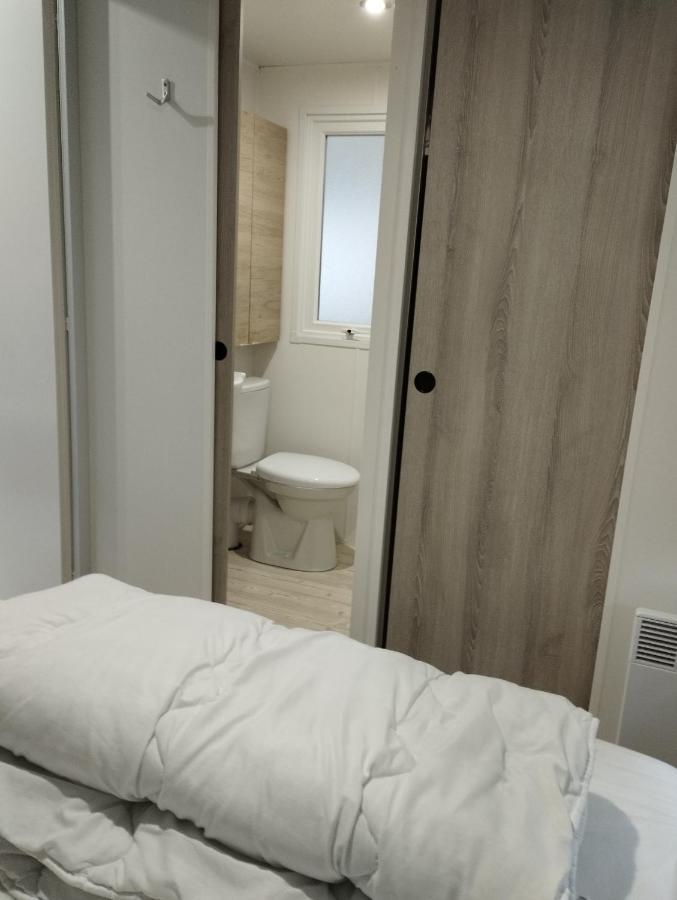 Mobil-Home Tout Confort A 300M De L'Ocean Saint-Brévin-les-Pins Luaran gambar